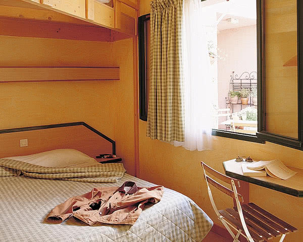 Abschlussreisen 2- Sterne Vert Hotel Avignon: Zimmerbeispiel
