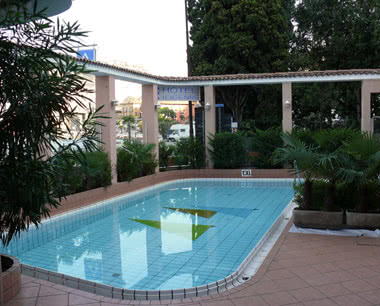 Klassenfahrten Gardasee Hotel Ifigenia: Swimming Pool