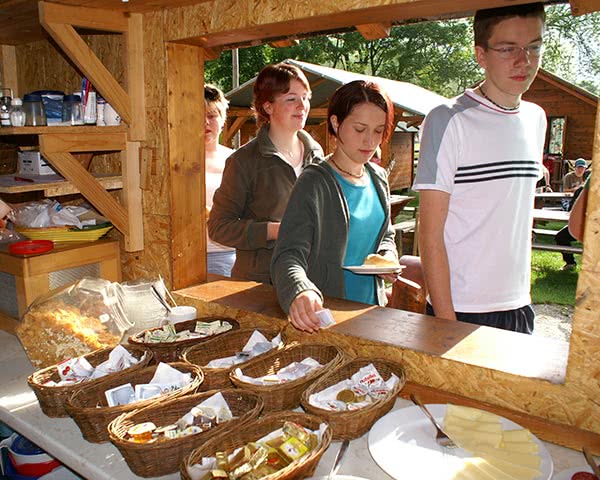 Abifahrt Sport-Erlebnis-Camp- Frühstück