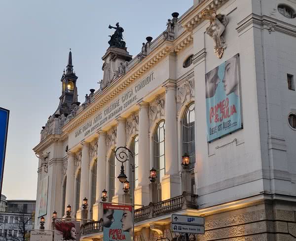 Theater des Westens Außenansicht
