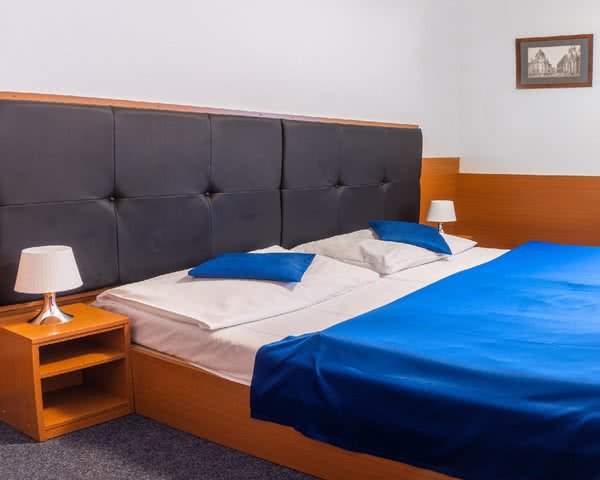 Hotel Adeba - Mehrbettzimmer