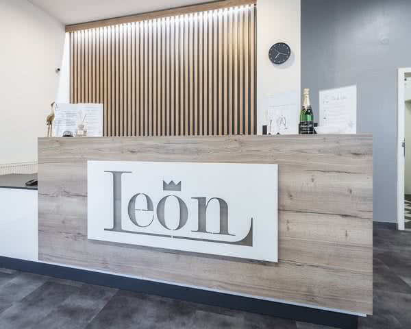 Hotel Leon - Rezeption