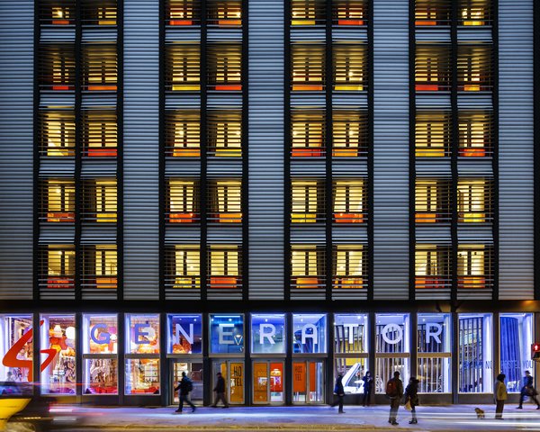 Generator Barcelona - Außen