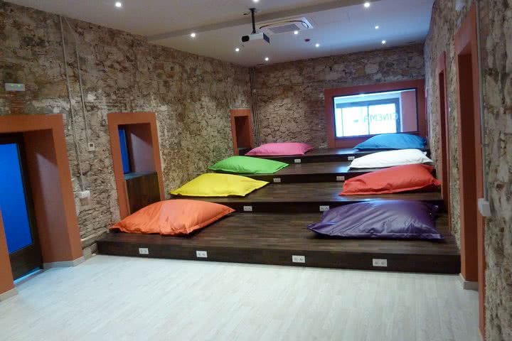 Jugendhostel Barcelona - Kino