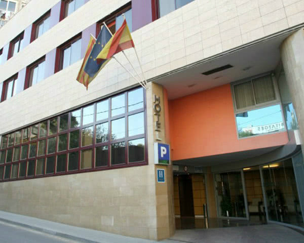 Abireise Barcelona 3-Sterne-Komforthotel- Hotelansicht