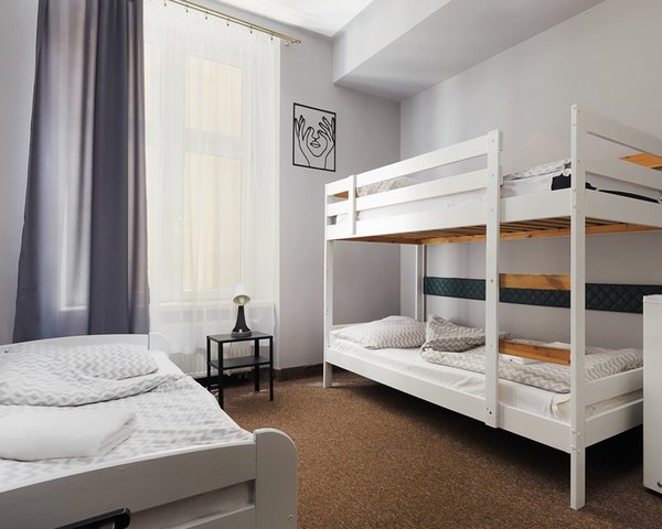 Moon Hostel Krakau - Dreibettzimmer