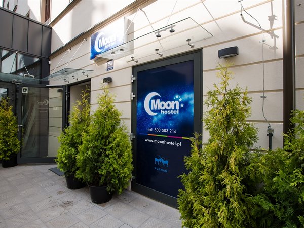 Moon Hostel Poznan - Außenansicht