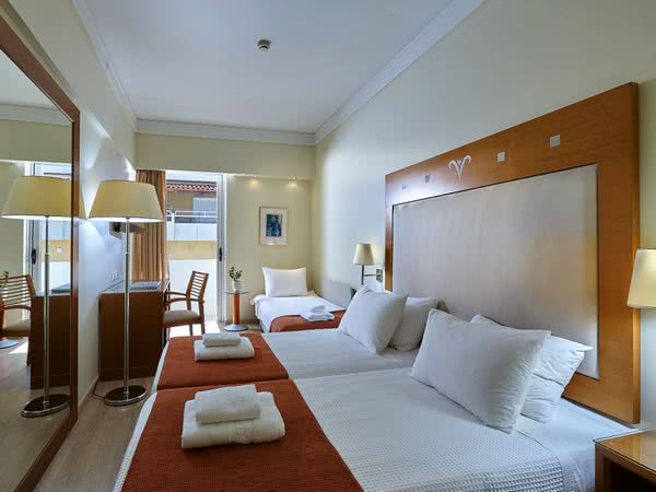Hotel Atrion - Dreibettzimmer