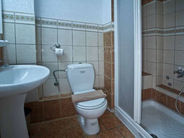 Grand Hotel Loutraki - Badezimmer