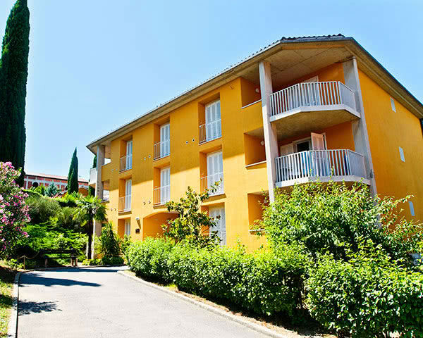 2-Sterne-Hotel Slowenische Adria: Hotel in Izola Außenansicht