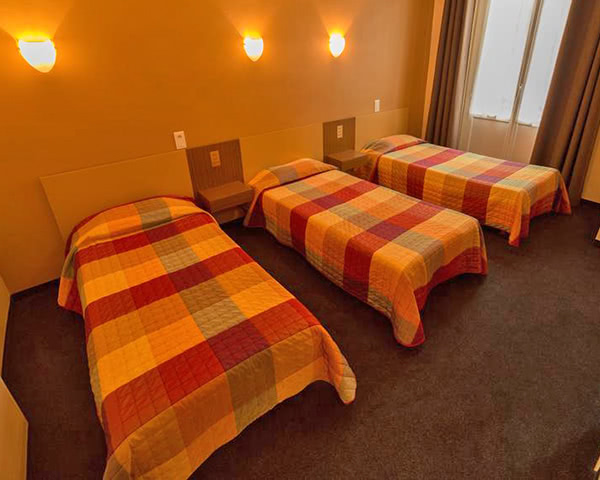 Abifahrt Hotel Lourdes- Mehrbettzimmer Hotel Lourdes