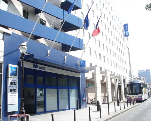 Klassenfahrt Hotelbeispiel Ibis Budget Porte de Montmartre- Außenansicht