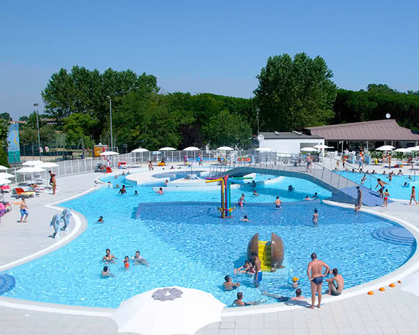 Schulfahrt Adriano Camping Village- Poolanlage