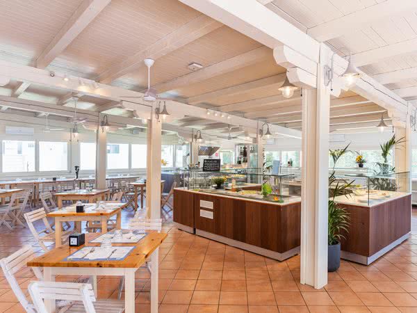 Restaurant - Adriano Family Collection Club