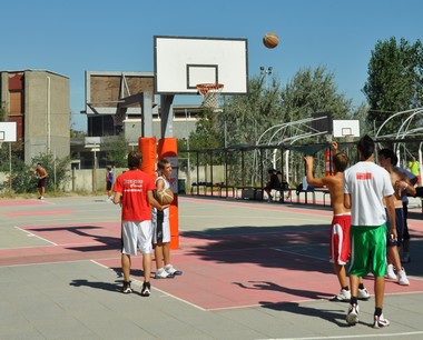 Schulfahrt Eurocamp Cesenatico- Basketballspiel
