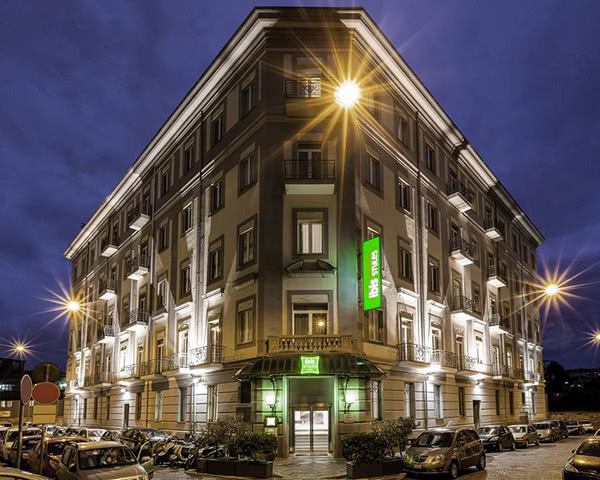Studienfahrt Hotel 3-Sterne Neapel Zentrum- Außenansicht Beispielhotel Ibis Styles Napoli Garibaldi