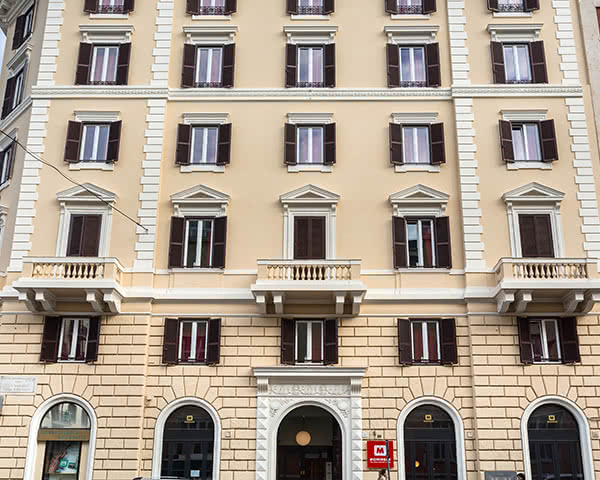 Meininger Hotel Rom Termini: Außenansicht Meininger Hotel Rom Termini