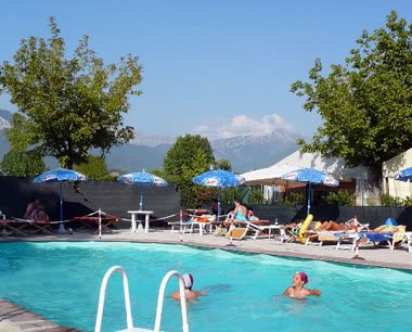 Klassenreise Ferienanlage Marina di Massa- Pool