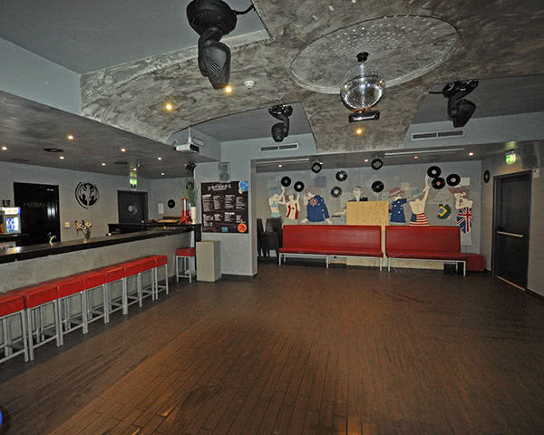 Schulfahrt Plus Hostel Florenz- Disko