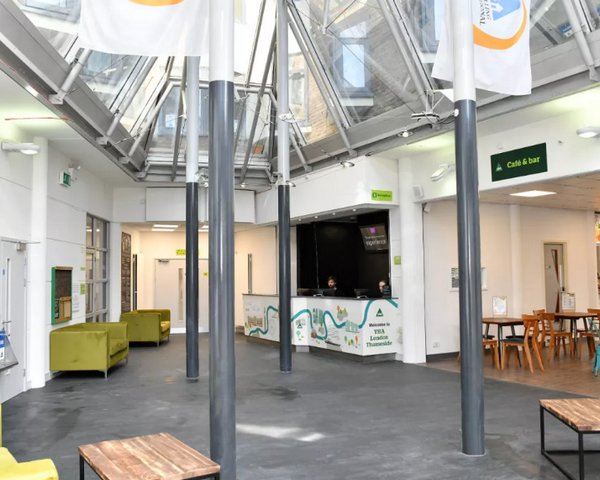 YHA London Thameside - Lobby