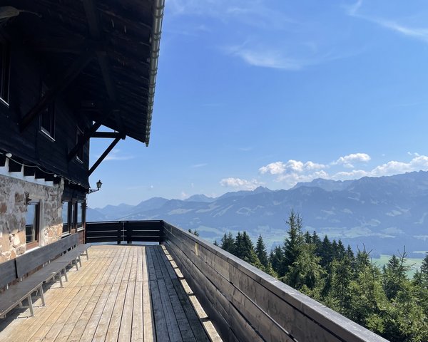 Berggasthof Hörnerhaus - Terrasse