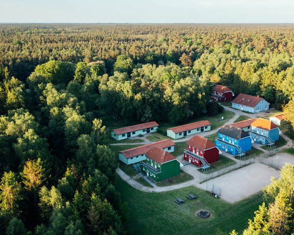 Jugendherberge Born Ibenhorst - Luftbild ©djhmv-Felix-Gaensicke