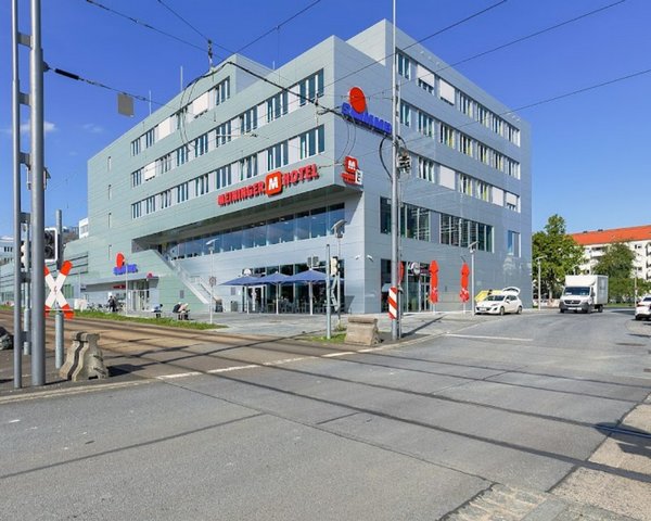 Meininger Hotel Dresden - Außenansicht