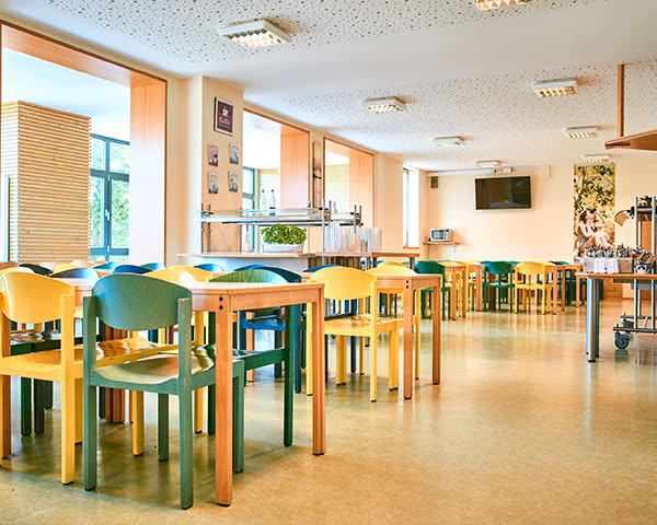 Klassenfahrt Jugendherberge Waldeck- Speisesaal Jugendherberge Waldeck