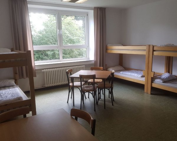 Auszeiteifel Gästehaus - Mehrbettzimmer