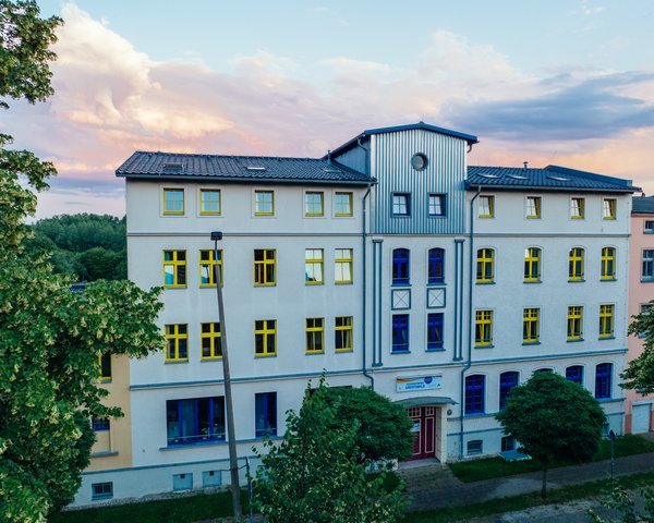 Jugendherberge Greifswald - Außenansicht ©djhmv_FelixGänsicke_DJH-Greifswald