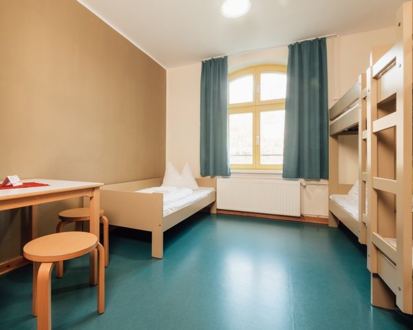 Jugendherberge Greifswald - Mehrbettzimmer ©djhmv_DanPetermann_DJH-Greifswald