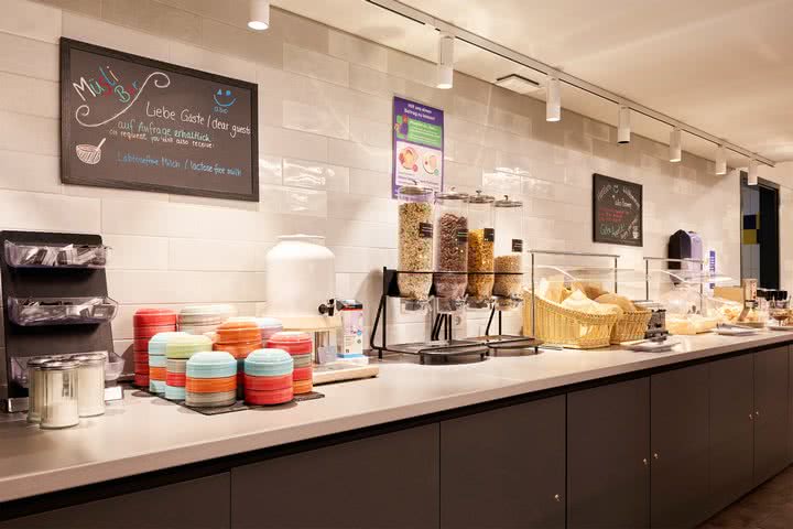 a&o Hostel Bremen Hauptbahnhof - Buffet
