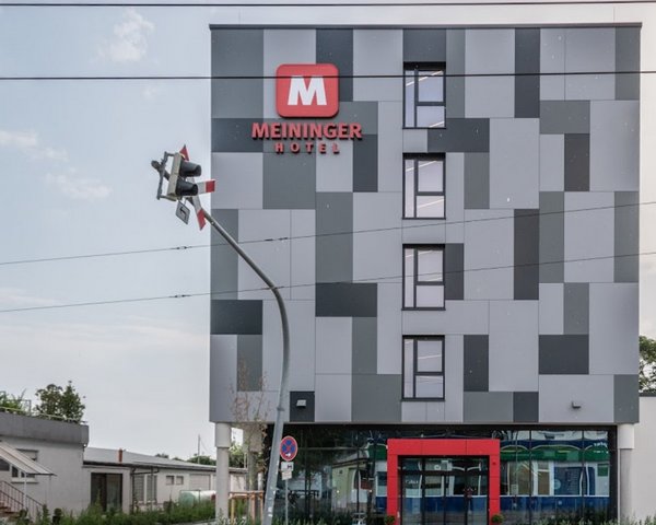 Meininger Hotel Heidelberg Hauptbahnhof - Außenansicht