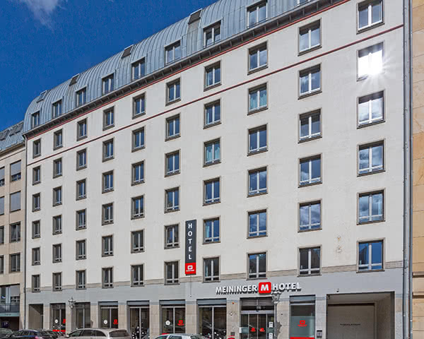 Klassenfahrt Meininger Hotel Leipzig Hauptbahnhof- Außenansicht Meininger Hotel Leipzig Hauptbahnhof