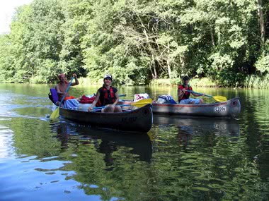 Tour durch den Wald von Mecklenburg Vorpommern im Kanu