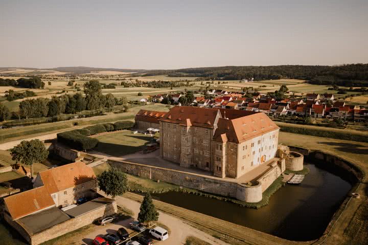 Jugendherberge Heldrungen - Wasserburg - Aussenansicht
