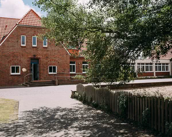 Jugend- & Gästehaus Detmold - Außenansicht