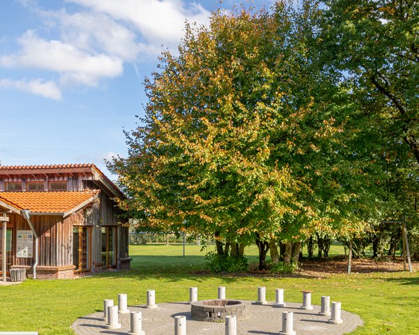 Juuba Jugendherberge und Bildungszentrum Asel - Feuerstelle © Nicolai Heise