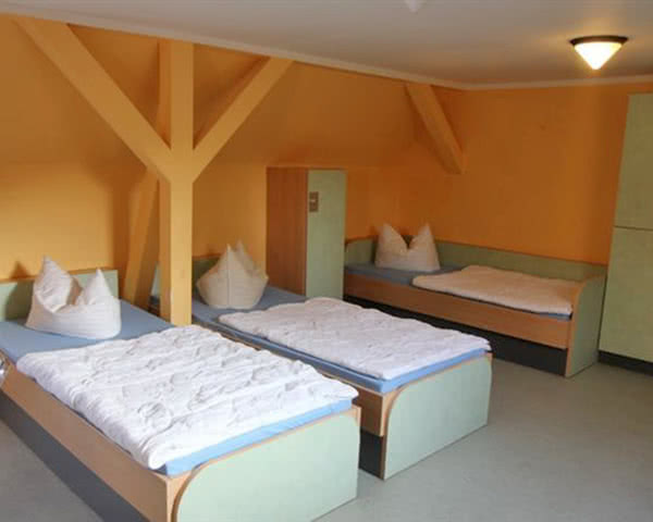 Klassenfahrt Jugendherberge Cottbus- Zimmerbeispiel Mehrbettzimmer Jugendherberge Cottbus