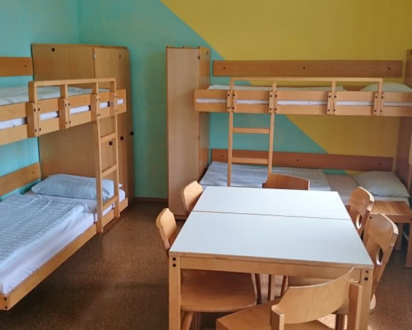 Klassenfahrt Jugendherberge Lübben- Zimmerbeispiel Mehrbettzimmer Jugendherberge Lübben