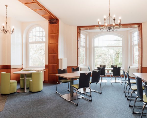 Jugendherberge Heringsdorf - Kaminzimmer ©djhmv-DanPetermann_DJH-Heringsdorf
