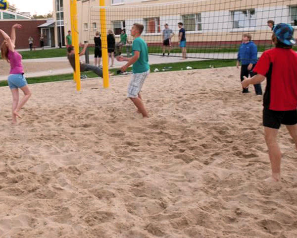 Abschlussreise Jugendherberge Wolfsburg: Beachvolleyball