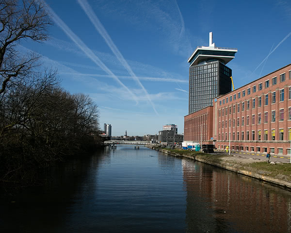 Klassenreise ClinkNOORD Hostel: Außenansicht