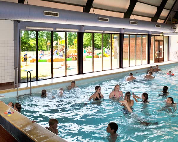 Schulfahrt Ferienpark Flevoland- Indoor-Pool