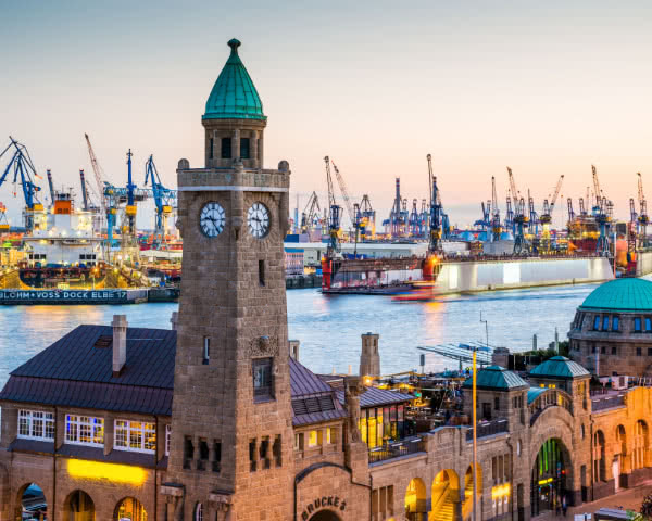 Hafenterminal Hamburg