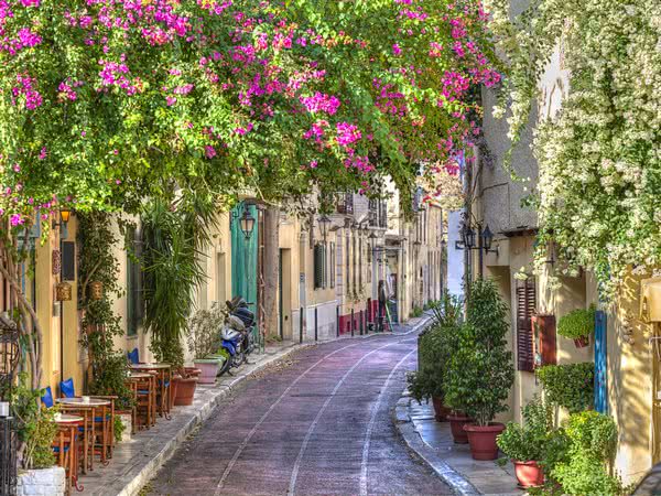 Athen - Malerische Gasse im Stadtteil Plaka