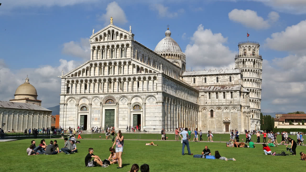 Piazza dei Miracoli in Pisa