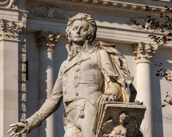 Mozart Statue