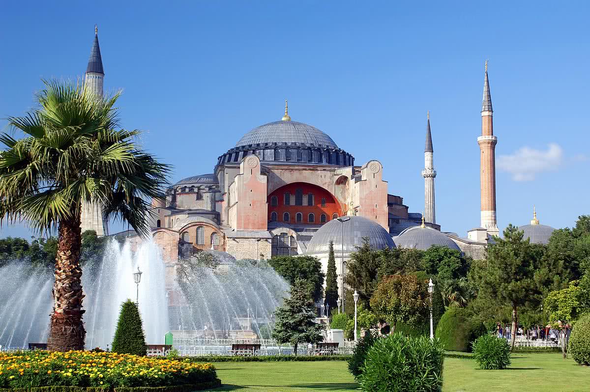 Blick auf die Hagia Sophia in Istanbul