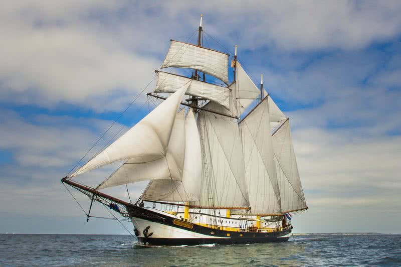 Segelschiff auf hoher See